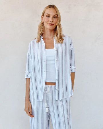 OVERSIZED CLEAN SHIRT