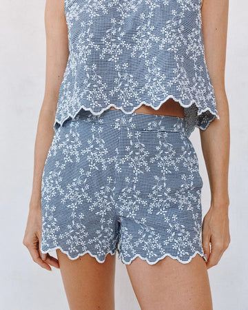SCALLOP BORDER CATALINA SHORT